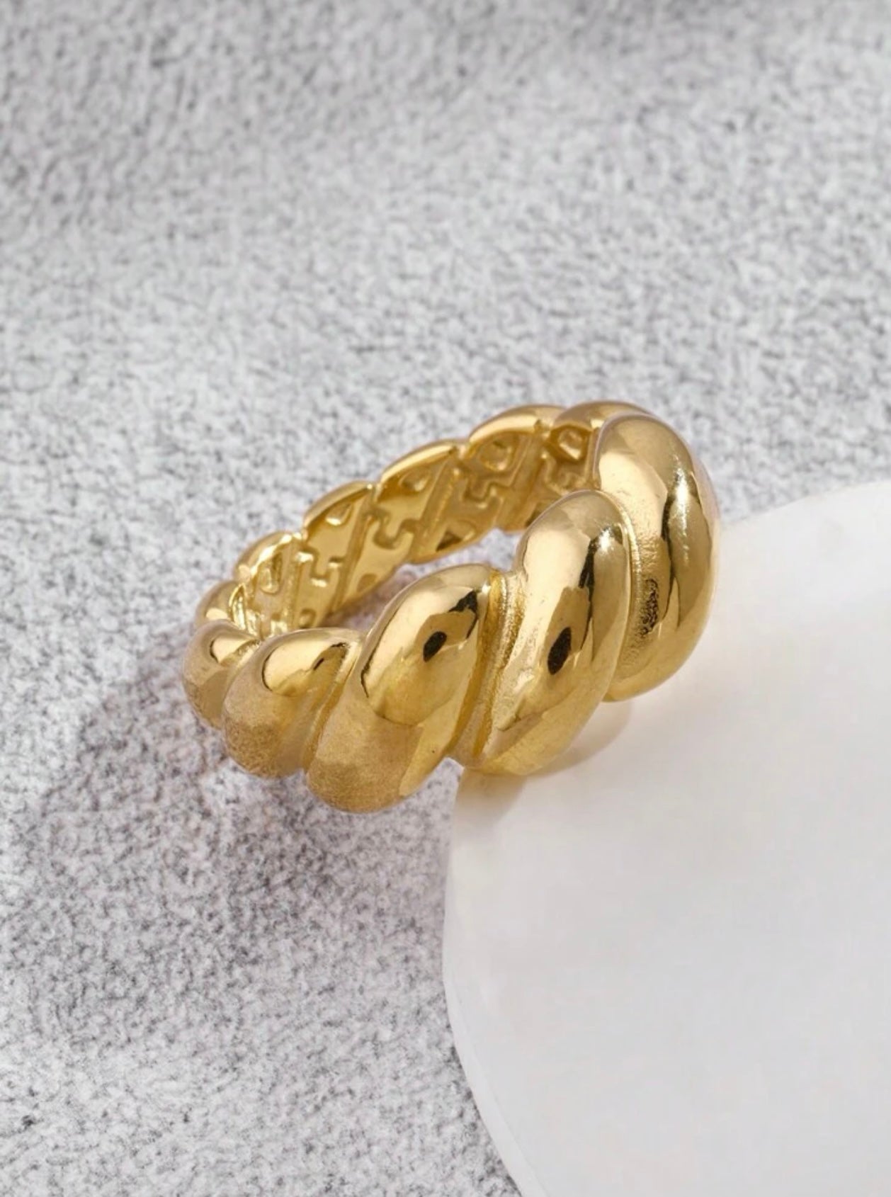 SS Gold Ring Twist